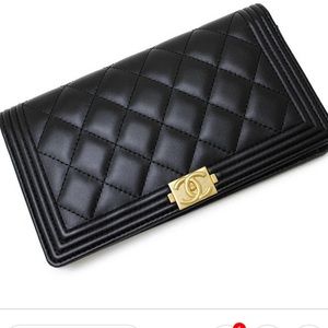 Chanel Wallet (Authentic)
